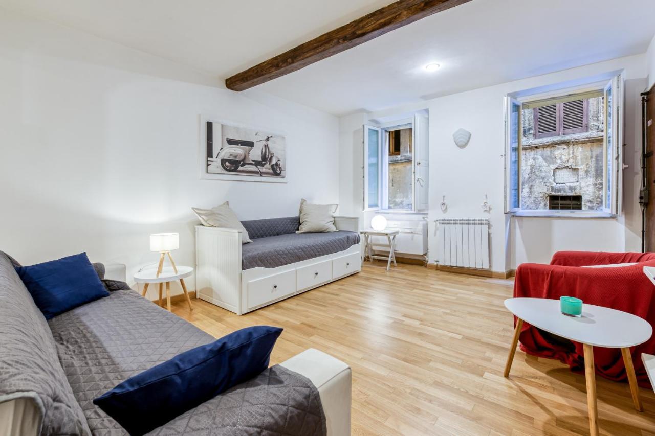רומא Deluxe Apartment - Campo Dei Fiori מראה חיצוני תמונה